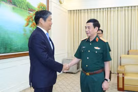 Đại tướng Phan Văn Giang tiếp Đại sứ Ito Naoki. (Nguồn: Bộ Quốc phòng)