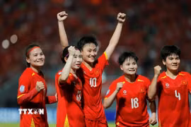 Tuyển nữ Việt Nam chạm cột mốc 6 kỳ AFF Cup liên tiếp giành vị trí nhất bảng. (Ảnh: Minh Quyết/TTXVN)
