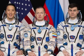 Các phi hành gia trên tàu Soyuz MS-27 hạ cánh an toàn. (Nguồn: NASA)