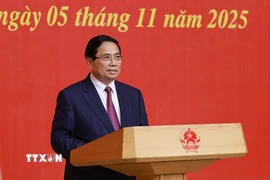 Thủ tướng Phạm Minh Chính phát biểu giao nhiệm vụ cho Phó Tổng Thanh tra Thường trực Thanh tra Chính phủ Nguyễn Quốc Đoàn. (Ảnh: Dương Giang/TTXVN)