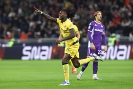 Rafael Leao tỏa sáng đưa AC Milan lên ngôi đầu Serie A. (Nguồn: Getty Images)