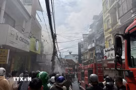 Khu vực xảy ra hỏa hoạn là con phố trung tâm Đà Lạt, có nhiều quán ăn, nhà hàng, quán cà phê phục vụ khách du lịch. (Ảnh: Nguyễn Dũng/TTXVN)