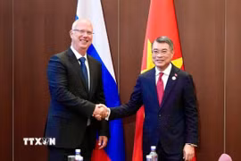 Thủ tướng Chính phủ Lê Minh Hưng tiếp Tổng Giám đốc Quỹ Đầu tư trực tiếp Nga Kiril Dmitriev. (Ảnh: TTXVN)
