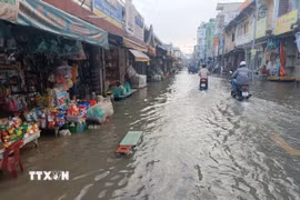 Đông Nam Bộ có khả năng xuất hiện một đợt triều cường. (Ảnh: Dương Chí Tưởng/TTXVN)