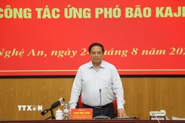 Thủ tướng Phạm Minh Chính trực tiếp chỉ đạo ứng phó bão số 5. (Ảnh: Văn Tý/TTXVN)