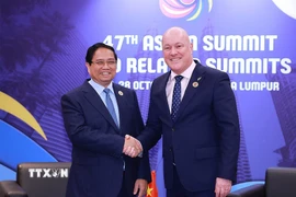 Thủ tướng Phạm Minh Chính gặp Thủ tướng New Zealand Christopher Luxon. (Ảnh: Dương Giang/TTXVN)