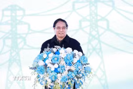 Thủ tướng Phạm Minh Chính phát biểu tại Lễ khởi công xây dựng dự án Đường dây 500KV Lào Cai-Vĩnh Yên. (Ảnh: Dương Giang/TTXVN)