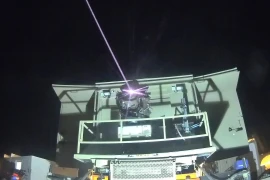 Israel triển khai các hệ thống laser năng lượng cao đánh chặn tên lửa. (Nguồn: economist)