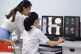 Bệnh viện Ung bướu Đà Nẵng áp dụng kỹ thuật cao trong điều trị và chẩn đoán bệnh Ung thư. (Ảnh minh họa: Văn Dũng/TTXVN)