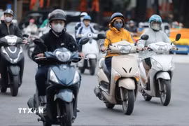Tại Hà Nội, từ đêm 22/4 đến ngày 23/4 trời chuyển mát với nhiệt độ thấp nhất phổ biến 22-24 độ C. (Ảnh minh họa: Minh Quyết/TTXVN)