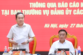 Chủ tịch Quốc hội Trần Thanh Mẫn, Trưởng Đoàn kiểm tra, giám sát số 11 của Bộ Chính trị phát biểu chỉ đạo Hội nghị. (Ảnh: Phương Hoa/TTXVN)