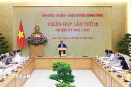 Thủ tướng Phạm Minh Chính chủ trì phiên họp lần thứ 12 của Hội đồng Thi đua-Khen thưởng Trung ương. (Ảnh: Dương Giang/TTXVN)
