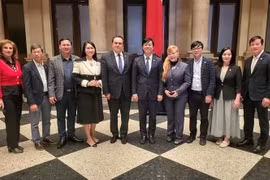 Phó Tổng Giám đốc VOV Ngô Minh Hiển gặp gỡ Chủ tịch Câu lạc bộ báo chí Mexico Mouris Salloum George.