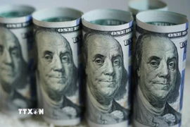Đồng USD giảm. (Ảnh: THX/TTXVN)