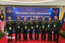 Thượng tướng Bế Xuân Trường và đoàn đại biểu Việt Nam tham dự VECONAC 24. (Ảnh: Minh Thái/TTXVN)