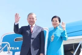 Tổng Bí thư Tô Lâm và Phu nhân rời Astana, lên đường thăm cấp Nhà nước tới Cộng hòa Azerbaijan. (Ảnh: Thống Nhất/TTXVN)