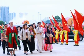 Các đại biểu đến dự Đại hội Thi đua yêu nước lần thứ XI. (Ảnh: Dương Giang/TTXVN)