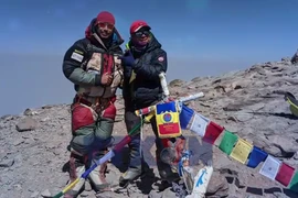 Dấu chân Việt Nam trên các đỉnh núi cao nhất thế giới