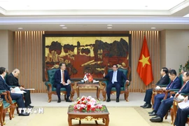 Thủ tướng Phạm Minh Chính tiếp ông Bakytzhan Sagintayev, Chủ tịch Hội đồng Ủy ban Kinh tế Á-Âu (EEK). (Ảnh: Dương Giang/TTXVN)