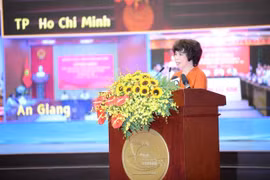 Anh hùng Lao động Thái Hương, Chủ tịch Hội đồng Chiến lược Tập đoàn TH, Tổng Giám đốc Ngân hàng TMCP Bắc Á phát biểu tại lễ phát động.