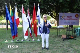 Đại sứ Việt Nam tại Israel Lý Đức Trung phát biểu tại buổi lễ. (Ảnh: Đức Trung/TTXVN)