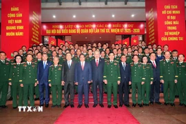 Tổng Bí thư Tô Lâm, Thủ tướng Phạm Minh Chính, Chủ tịch Quốc hội Trần Thanh Mẫn, Thường trực Ban Bí thư Trần Cẩm Tú và các đại biểu dự Đại hội. (Ảnh: Trọng Đức/TTXVN)