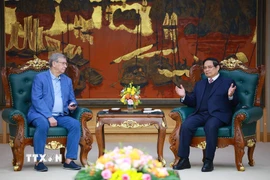 Thủ tướng Phạm Minh Chính tiếp ông Vladimir Yevtushenkov - Nhà sáng lập Công ty Cổ phần đại chúng AFK Sistema. (Ảnh: Dương Giang/TTXVN)