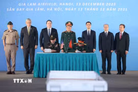 Lễ ký kết biên bản trao trả hài cốt quân nhân Hoa Kỳ lần thứ 171. (Ảnh: An Đăng/TTXVN)