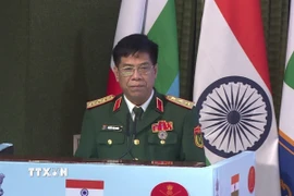 Thượng tướng Nguyễn Văn Nghĩa, Phó Tổng Tham mưu trưởng Quân đội Nhân dân Việt Nam, phát biểu tại Hội nghị. (Ảnh: Quang Trung/TTXVN)