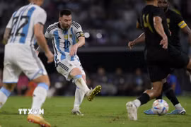 Messi tiếp tục giữ vai trò thủ lĩnh của Argentina tại World Cup 2026. (Ảnh: AFP/ TTXVN)