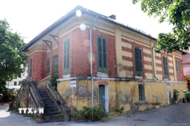 Ngôi biệt thự số 26 Lê Lợi từng được đề xuất di dời qua vị trí khác để nhường đất cho việc kêu gọi các dự án đầu tư của thành phố. (Ảnh: Đỗ Trưởng/TTXVN)