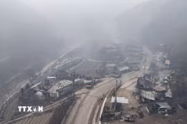 Ngôi làng bị thiêu rụi trong đám cháy rừng tại Yeongyang, tỉnh Bắc Gyeongsang, Hàn Quốc. (Ảnh: Yonhap/TTXVN)