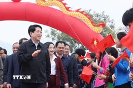 Chủ tịch nước Lương Cường dự Lễ phát động “Tết trồng cây đời đời nhớ ơn Bác Hồ” tại phường Lào Cai, tỉnh Lào Cai. (Ảnh: Lâm Khánh/TTXVN)