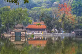 Lễ hội Chùa Thầy năm 2026 được tổ chức tại Di tích Quốc gia đặc biệt Chùa Thầy, với chuỗi hoạt động kéo dài từ ngày 20/4 đến 24/4/2026. (Ảnh: Khánh Hòa/TTXVN)