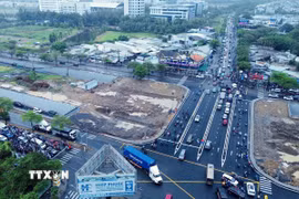 Nút giao đường Nguyễn Văn Linh-Nguyễn Hữu Thọ. (Ảnh: TTXVN phát)
