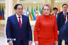 Thủ tướng Phạm Minh Chính hội kiến Chủ tịch Hội đồng Liên bang Nga Valentina Matviyenko. (Ảnh: Dương Giang/TTXVN)