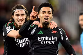 Arsenal thẳng tiến vào vòng 1/8 Champions League mùa này. (Nguồn: Sky Sports)