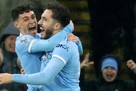 Man City chỉ còn kém Arsenal đúng 2 điểm. (Nguồn: ESPN)