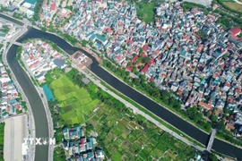 Đập dâng trên Tô Lịch nhìn từ trên cao. (Ảnh: Thành Phương/TTXVN)
