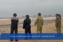 Nỗ lực tìm kiếm thuyền viên mất tích ở vùng biển Hà Tĩnh. 