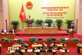 Kỳ họp chuyên đề lần thứ 27 Hội đồng nhân dân thành phố Hà Nội khóa XVI, nhiệm kỳ 2021-2026. (Ảnh: Văn Điệp/TTXVN)