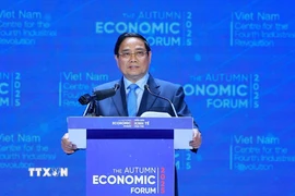 Thủ tướng Phạm Minh Chính phát biểu tại Diễn đàn Kinh tế mùa Thu 2025. (Ảnh: Dương Giang/TTXVN)