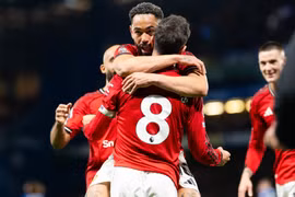 Niềm vui của M.U sau khi Cunha ghi bàn thắng vào lưới Chelsea.