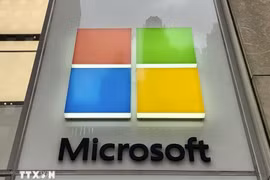 Biểu tượng Microsoft tại một cửa hàng ở New York, Mỹ. (Ảnh: Kyodo/TTXVN)