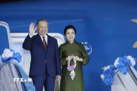 Tổng Bí thư, Chủ tịch nước Tô Lâm và Phu nhân rời Bangkok, lên đường thăm cấp Nhà nước tới Singapore. (Ảnh: Thống Nhất/TTXVN)