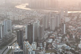 Không khí thành phố ô. (Ảnh: Hồng Đạt/TTXVN)