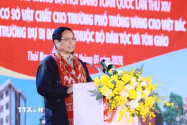 Thủ tướng Phạm Minh Chính phát biểu tại lễ khởi công Dự án đầu tư cơ sở vật chất cho trường phổ thông vùng cao Việt Bắc, Thái Nguyên. (Ảnh: Dương Giang/TTXVN)