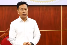 Thứ trưởng Bộ Giáo dục và Đào tạo Lê Quân phát biểu tại buổi làm việc. (Ảnh: Tuấn Kiệt/TTXVN)