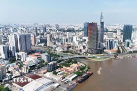 Khu đất kết nối với trung tâm thành phố Hồ Chí Minh qua cầu Khánh Hội. (Ảnh: Hồng Đạt/TTXVN)