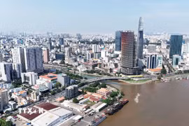 Khu đất kết nối với trung tâm thành phố Hồ Chí Minh qua cầu Khánh Hội. (Ảnh: Hồng Đạt/TTXVN)
